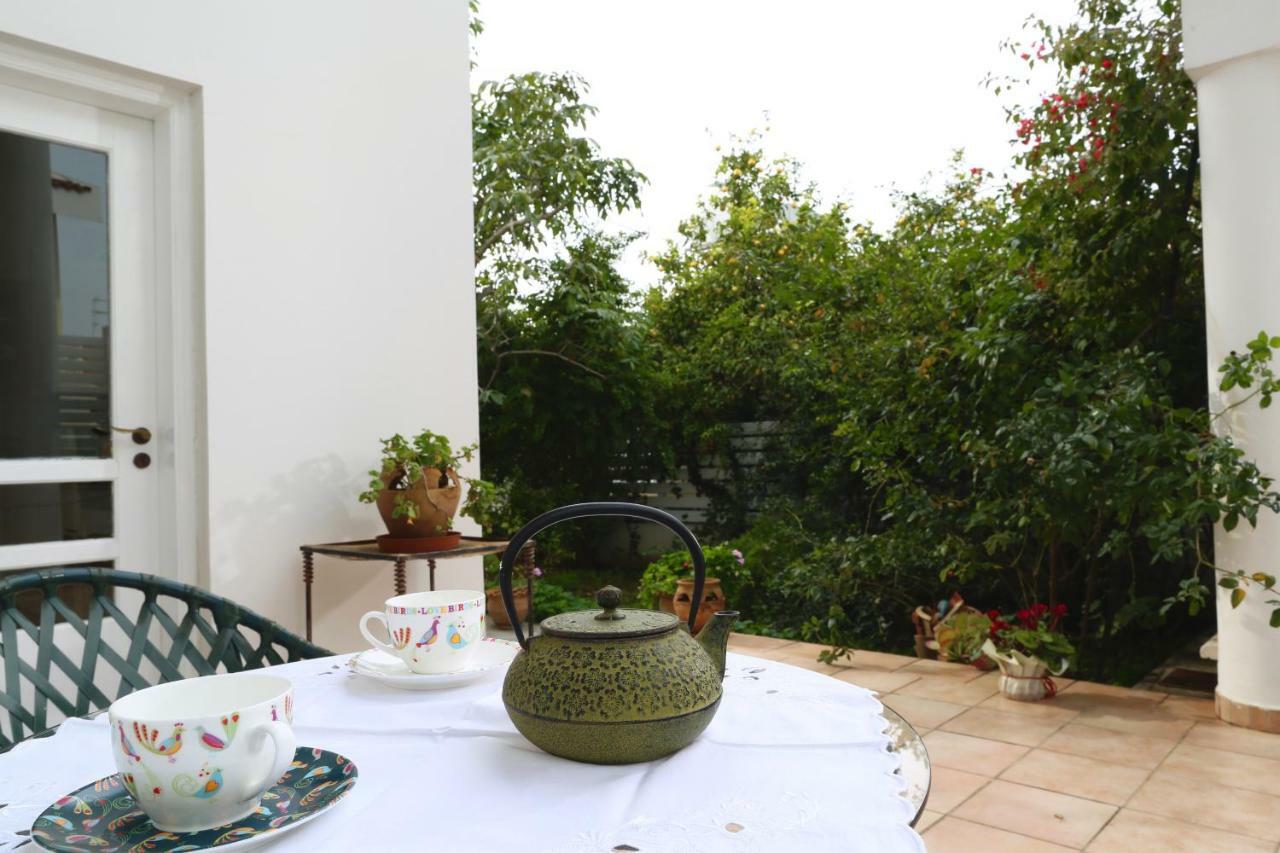 Sunny Garden Studio Hotel Nicosia Buitenkant foto
